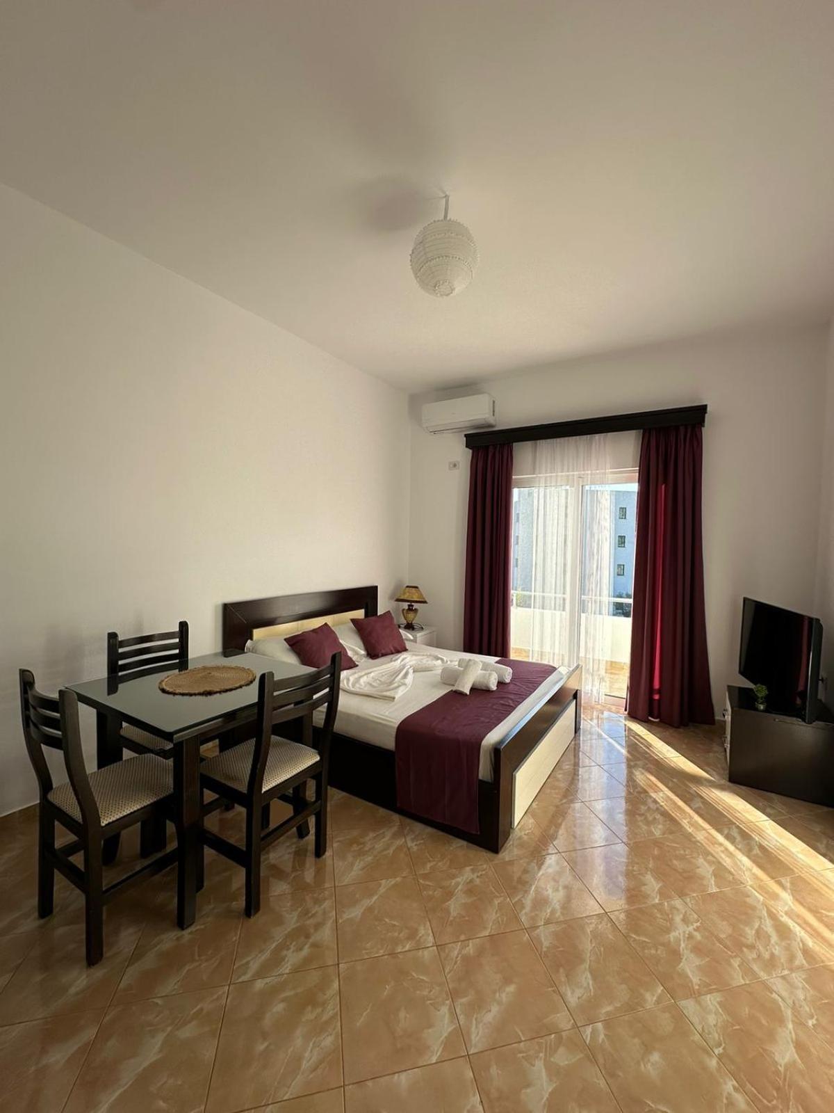 Seli'S Villa Ksamil Luaran gambar