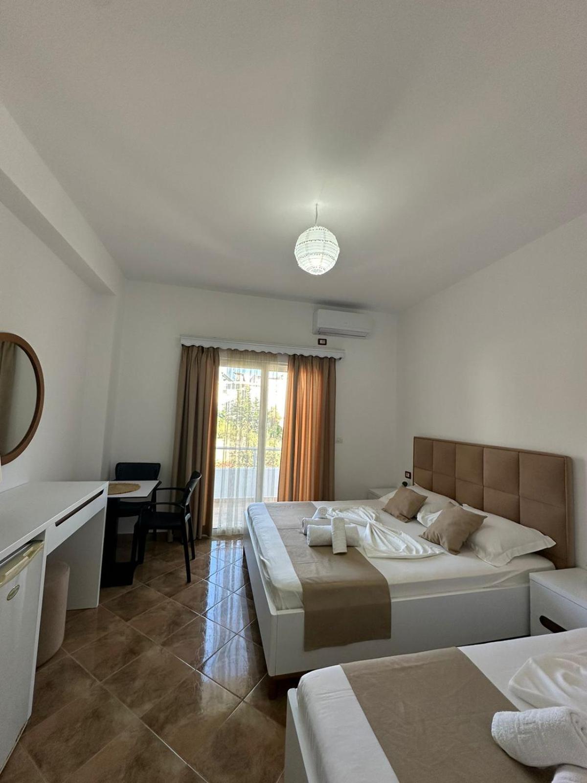 Seli'S Villa Ksamil Luaran gambar