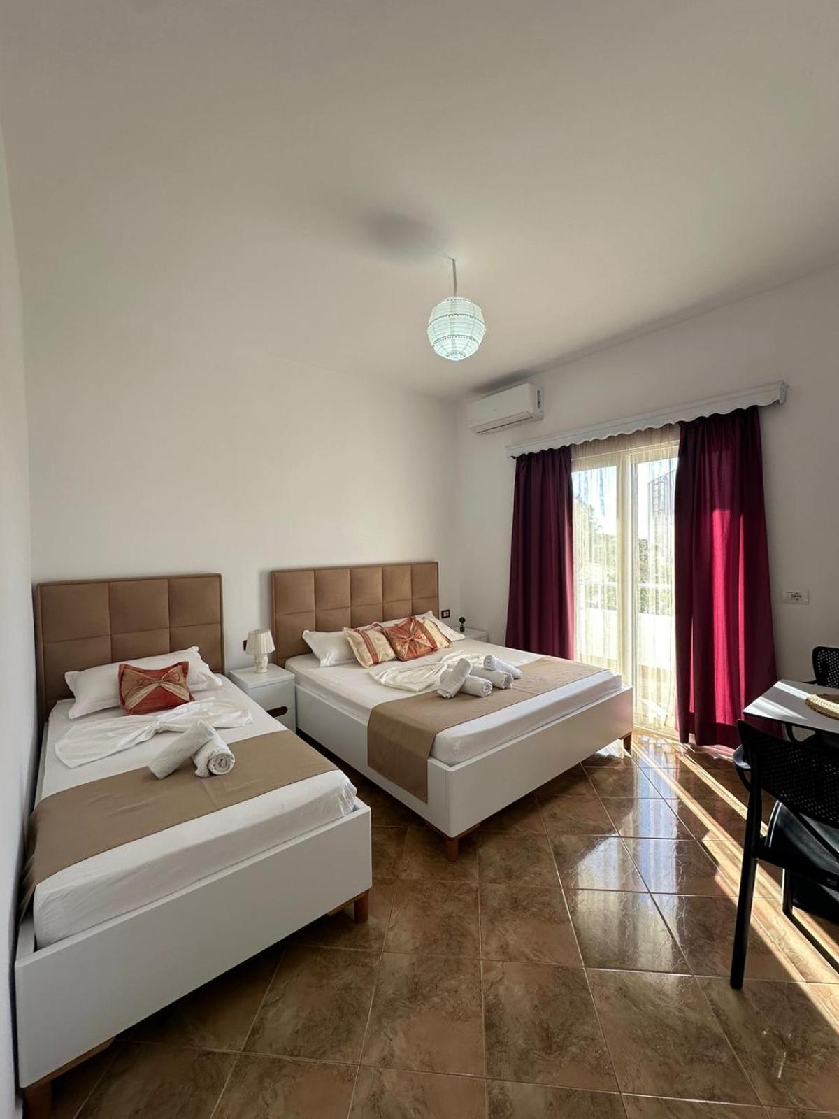Seli'S Villa Ksamil Luaran gambar