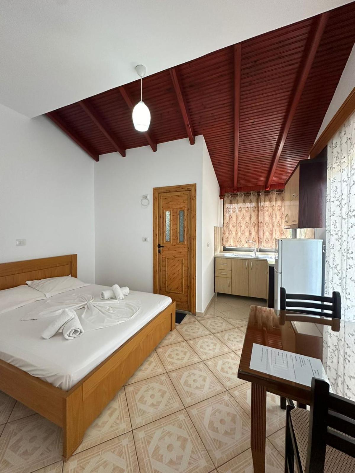 Seli'S Villa Ksamil Luaran gambar